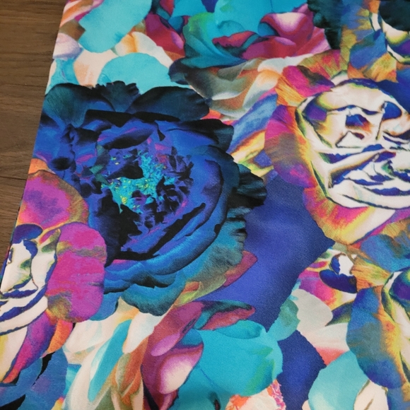 👗2/25$ 👗Beautiful Spense pencil skirt - Picture 3 of 6